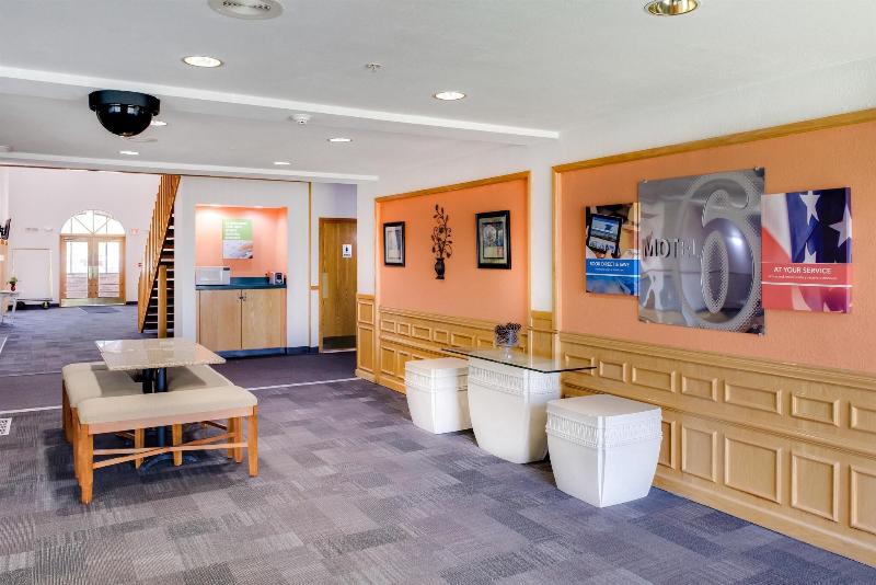 Motel 6 Richmond, IN image