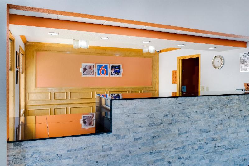 Motel 6 Richmond, IN image