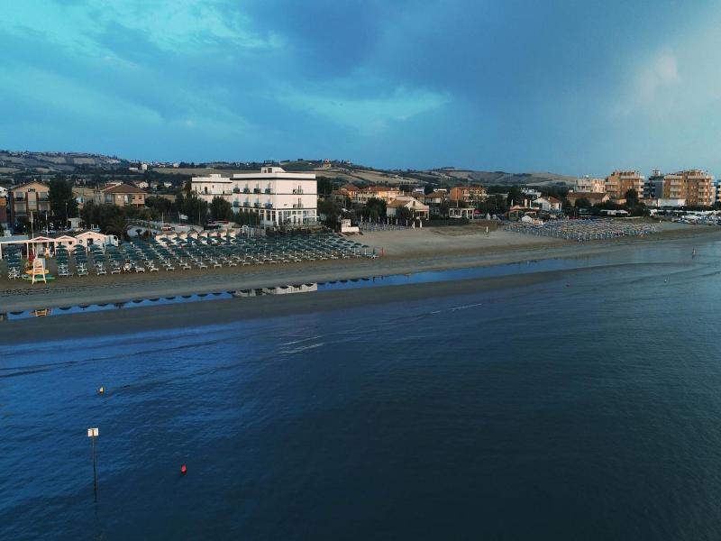 Hotel Internazionale image