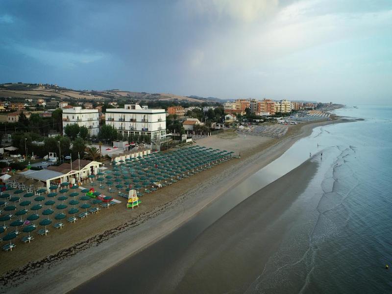 Hotel Internazionale image