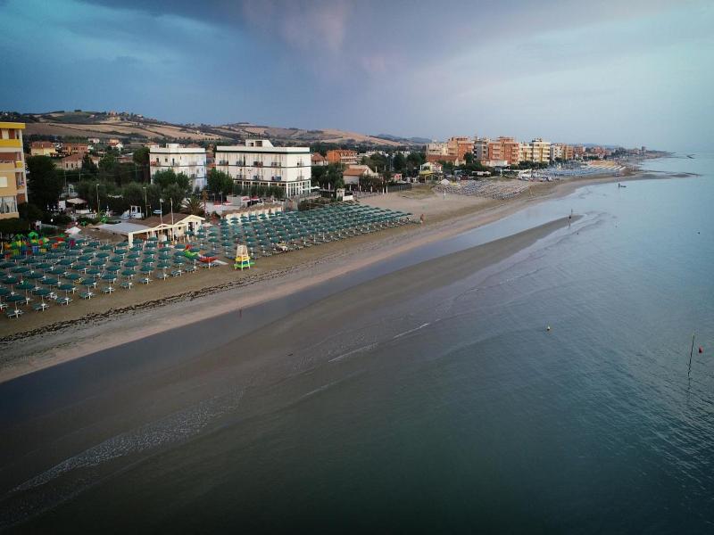 Hotel Internazionale image