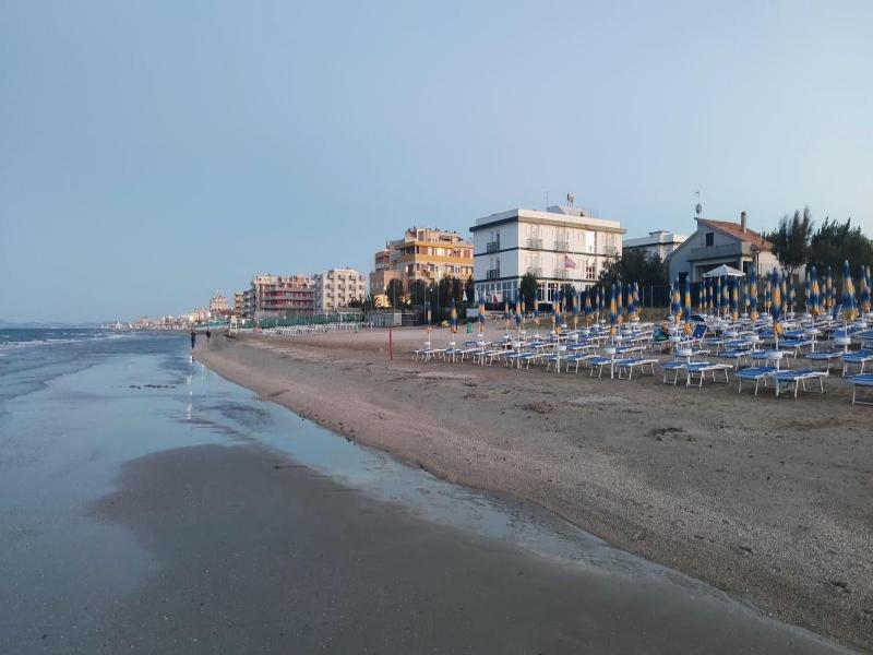 Hotel Internazionale image