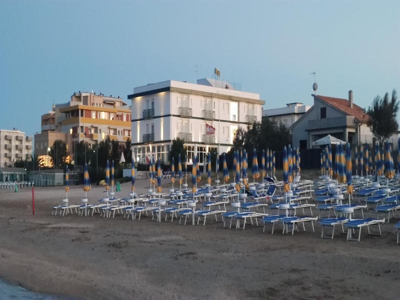 Hotel Internazionale image