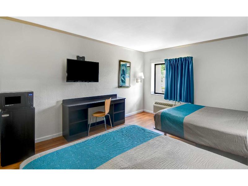 Motel 6 Norcross, Ga image