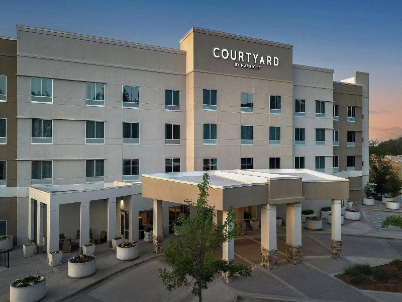 Courtyard By Marriott Atlanta Kennesaw image