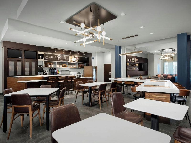 Courtyard By Marriott Atlanta Kennesaw image