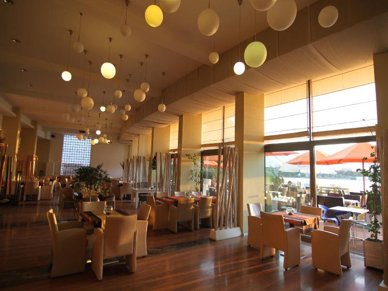 Hotel On Plonge Junior image