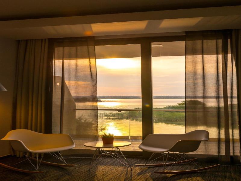 Hotel On Plonge Junior image