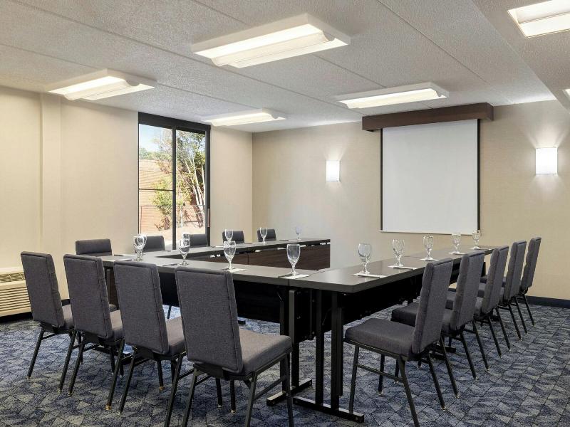 Courtyard By Marriott Atlanta Northlake image