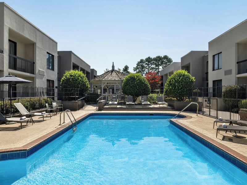 Courtyard By Marriott Atlanta Northlake image