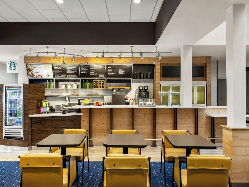 Courtyard By Marriott Atlanta Northlake image