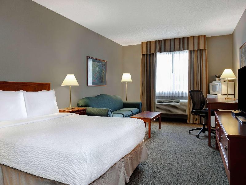 Days Inn by Wyndham Whitecourt image
