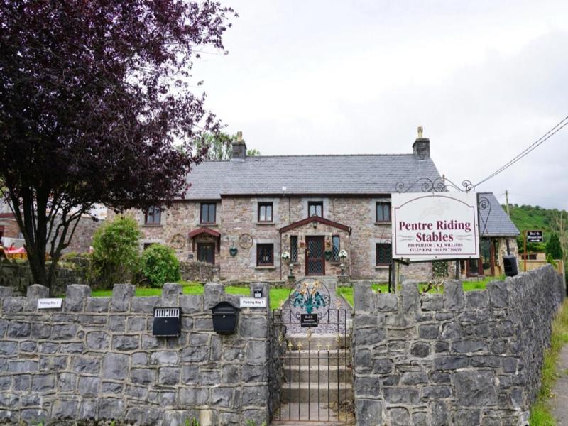 Pentre Riding Stable And Accommodation image