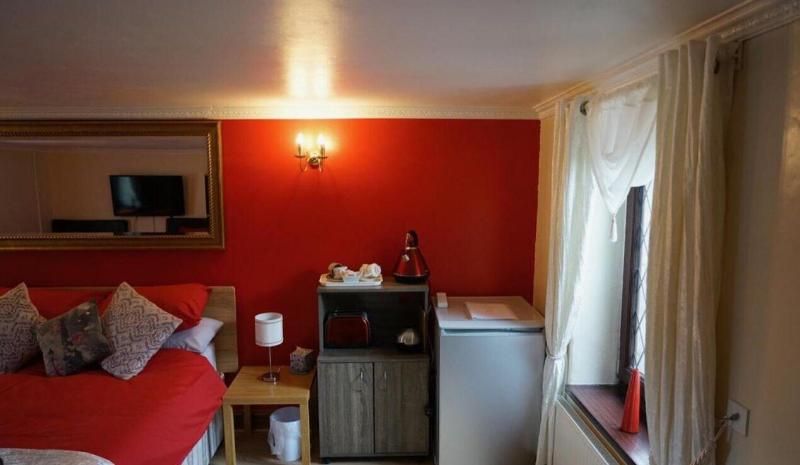 Pentre Riding Stable And Accommodation image