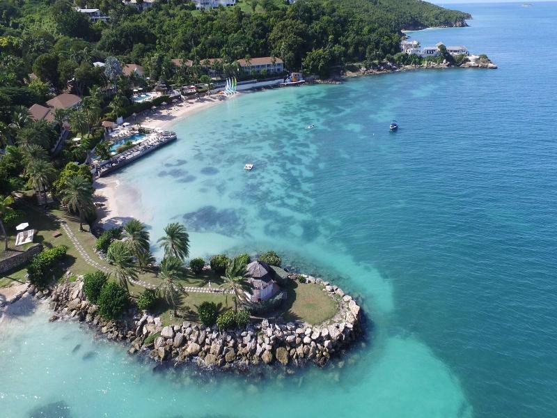 Cove Suites At Blue Waters image