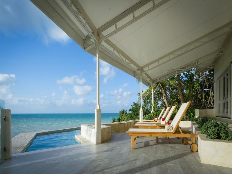 Cove Suites At Blue Waters image