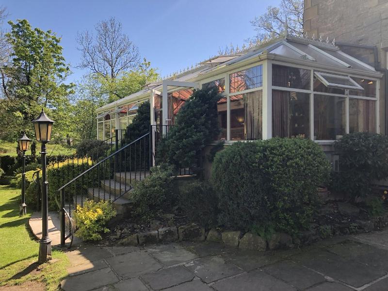 Calf's Head Hotel image