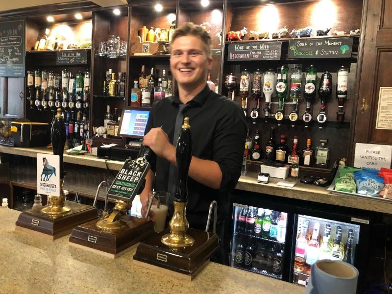 Calf's Head Hotel image