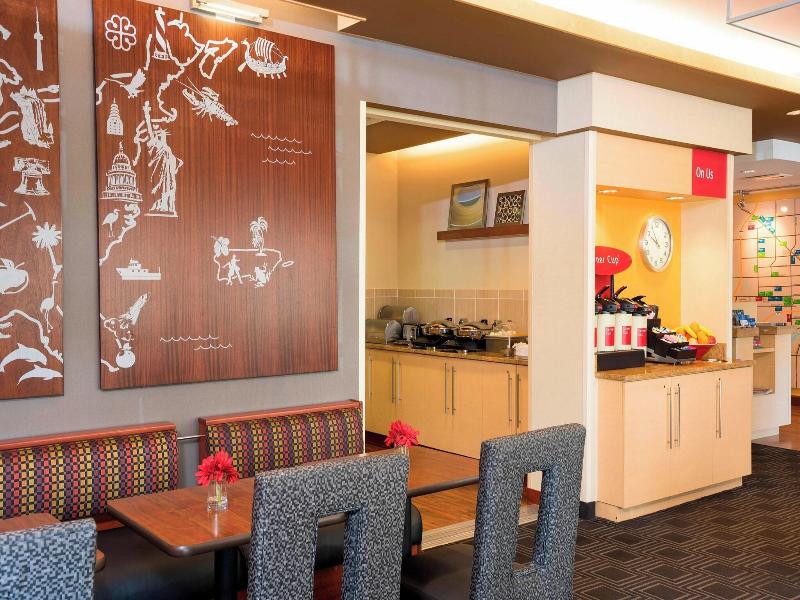 Towneplace Suites By Marriott Joliet South image