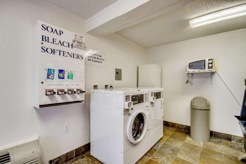 Motel 6 Saint Joseph, MO image
