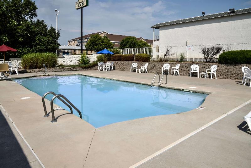 Motel 6 Saint Joseph, MO image