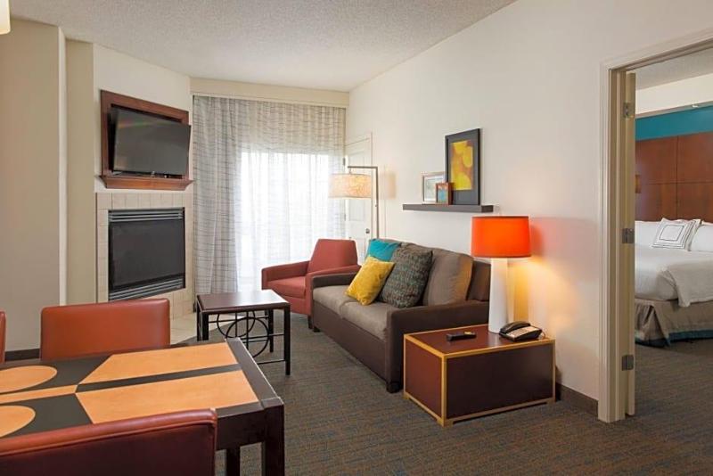 Residence Inn By Marriott Kansas City Airport image