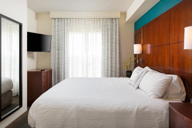 Residence Inn By Marriott Kansas City Airport image