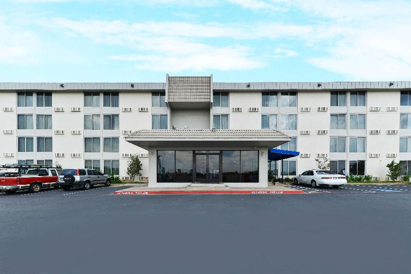 Motel 6 Fort Worth, TX - Downtown East image