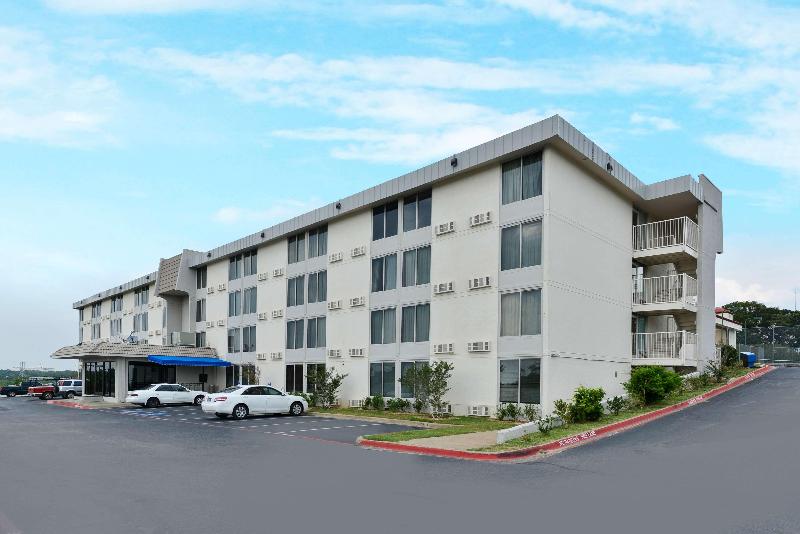 Motel 6 Fort Worth, TX - Downtown East image