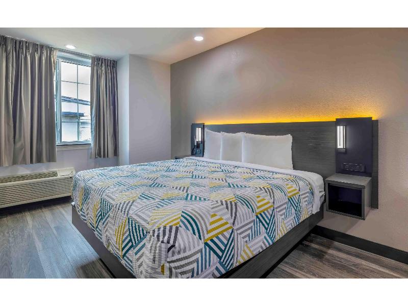 Motel 6-Fort Worth, TX - Burleson GA image