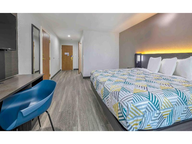 Motel 6-Fort Worth, TX - Burleson GA image