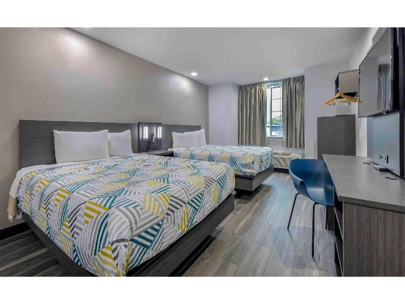 Motel 6-Fort Worth, TX - Burleson GA image