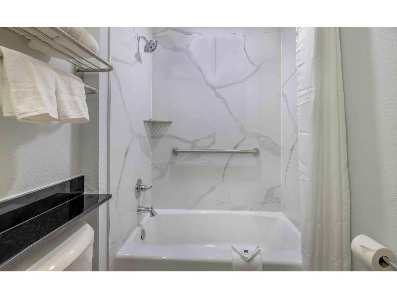 Motel 6-Fort Worth, TX - Burleson GA image