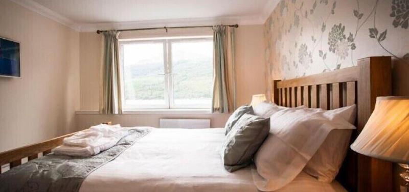 Lochside Guest House image