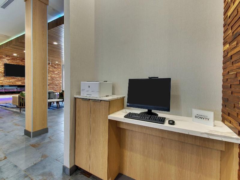 Fairfield Inn & Suites by Marriott Houston Brookho image