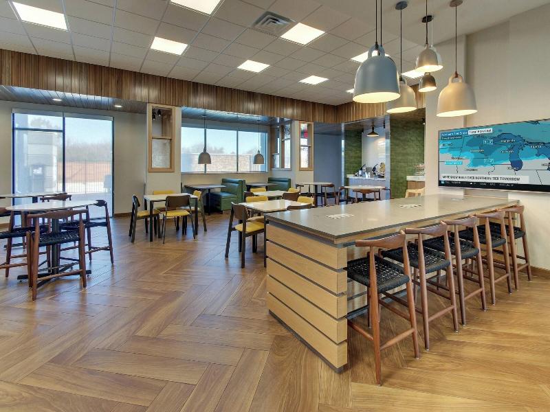 Fairfield Inn & Suites by Marriott Houston Brookho image