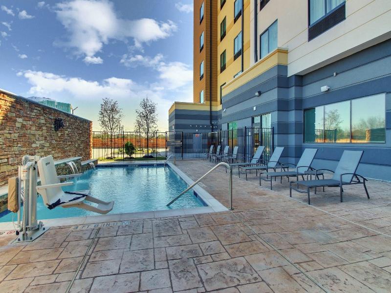 Fairfield Inn & Suites by Marriott Houston Brookho image