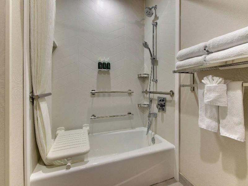Fairfield Inn & Suites by Marriott Houston Brookho image