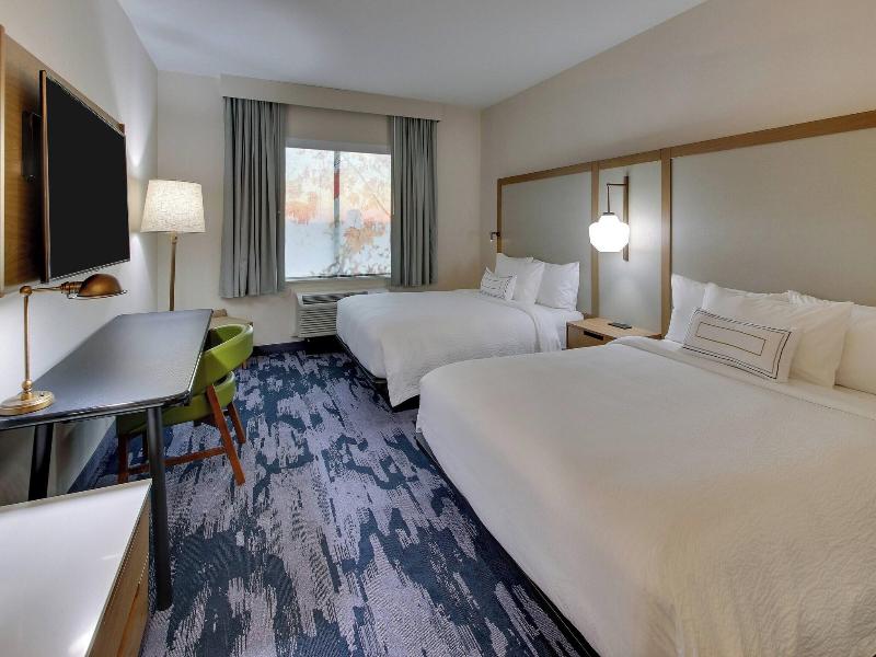 Fairfield Inn & Suites by Marriott Houston Brookho image