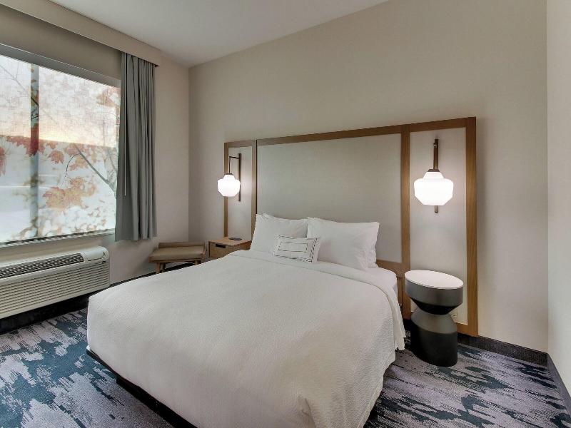 Fairfield Inn & Suites by Marriott Houston Brookho image