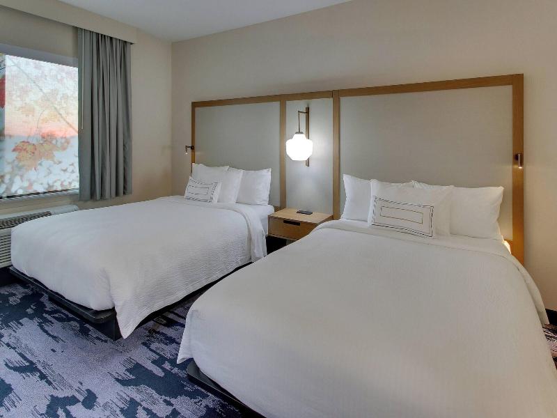 Fairfield Inn & Suites by Marriott Houston Brookho image