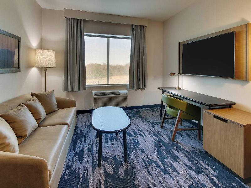 Fairfield Inn & Suites by Marriott Houston Brookho image