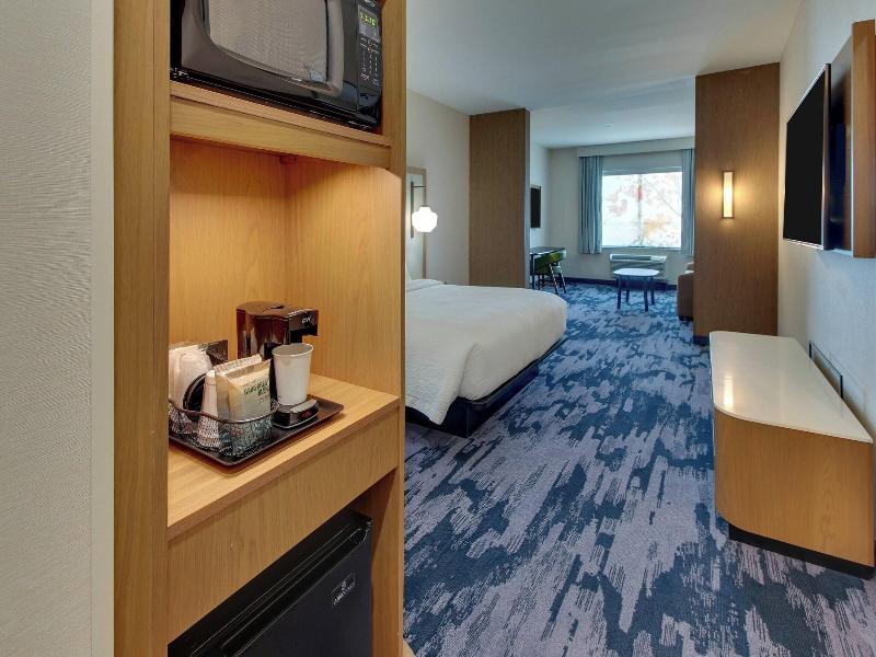 Fairfield Inn & Suites by Marriott Houston Brookho image