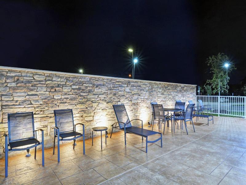 Fairfield Inn & Suites by Marriott Houston NASA/We image
