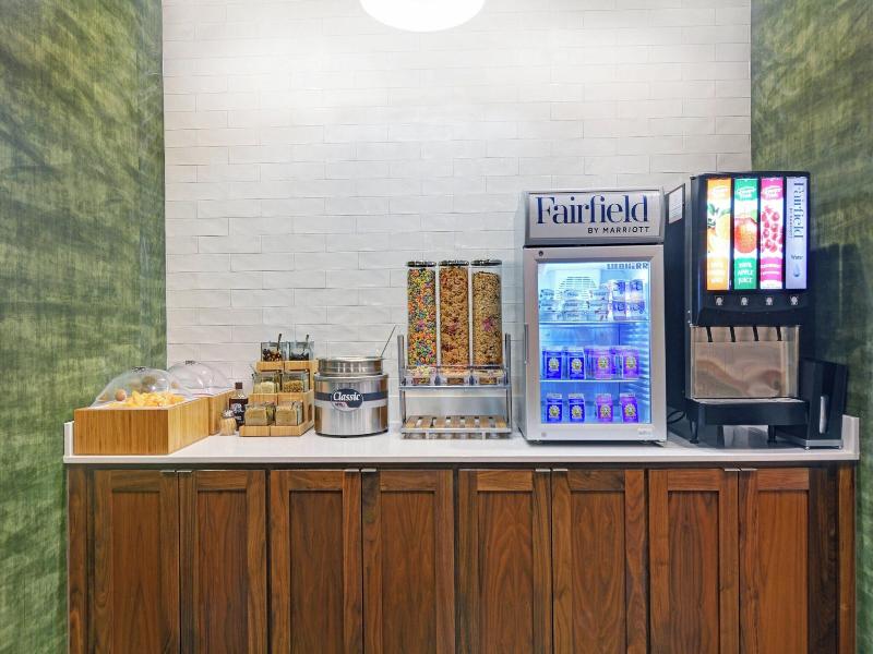 Fairfield Inn & Suites by Marriott Houston NASA/We image