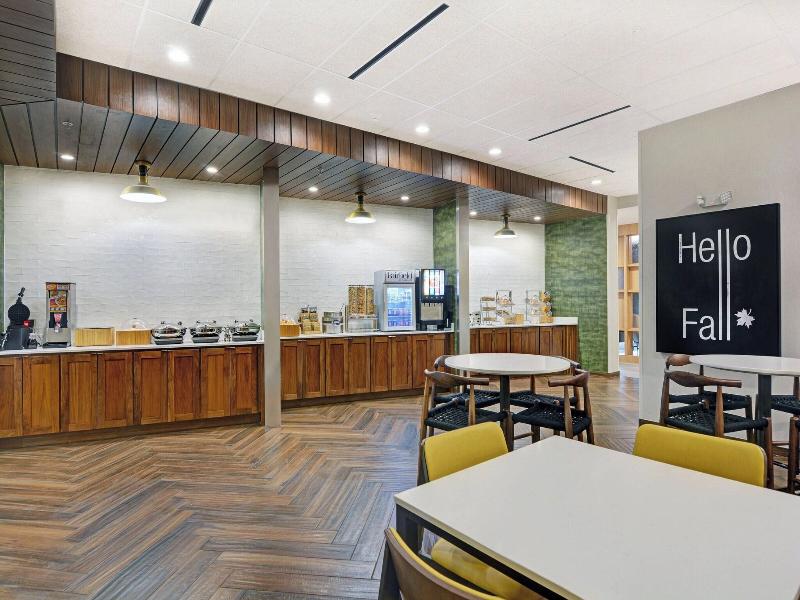 Fairfield Inn & Suites by Marriott Houston NASA/We image