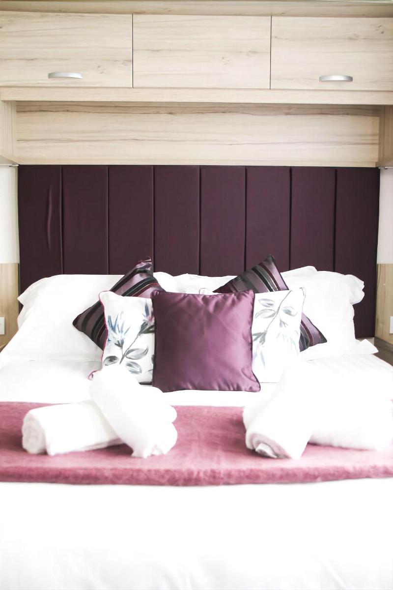 Herons Lake Retreat image
