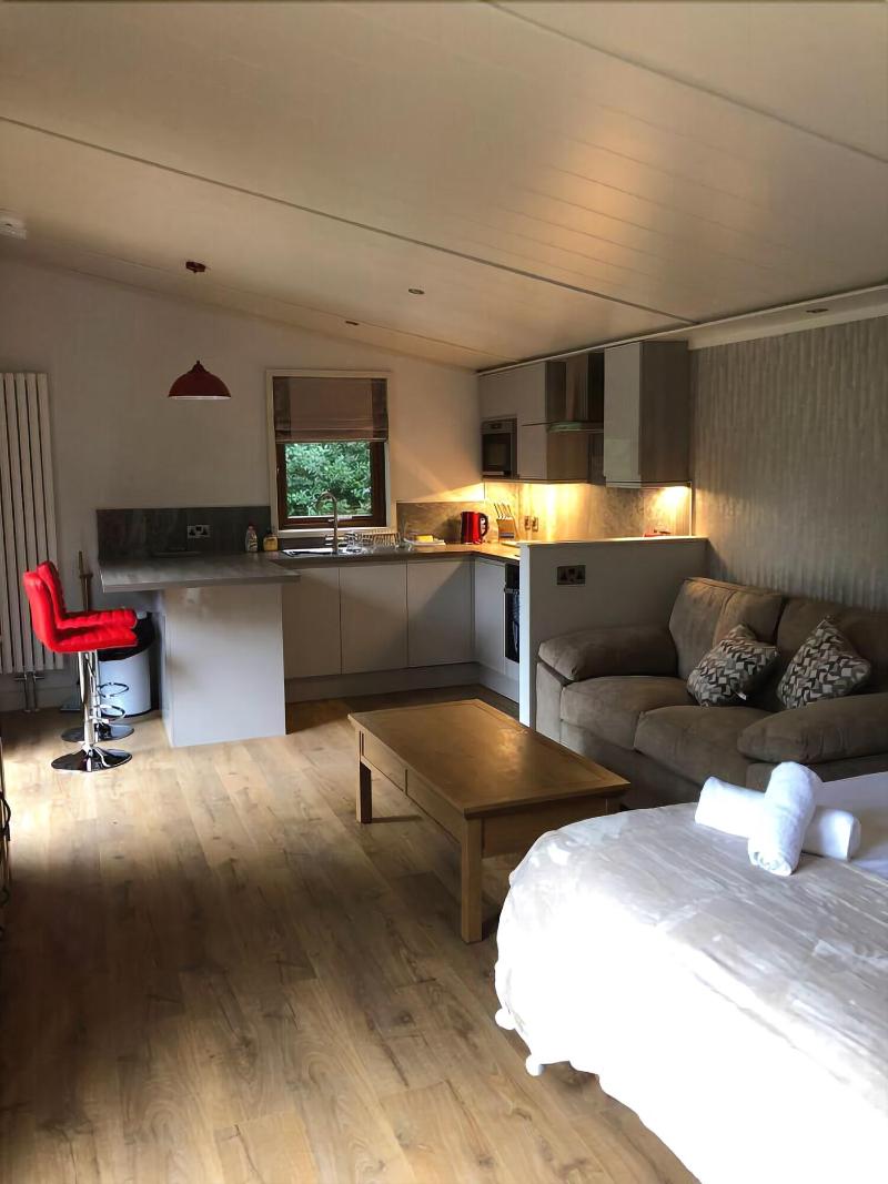 Herons Lake Retreat image