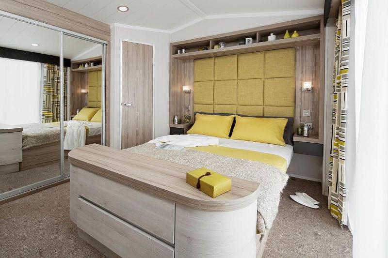 Herons Lake Retreat image