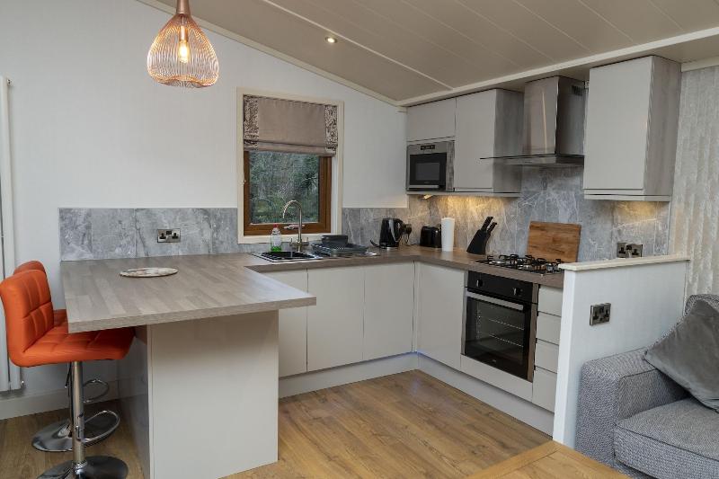 Herons Lake Retreat image